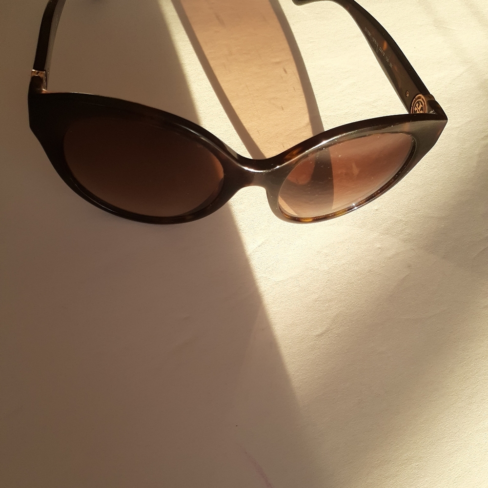 TORY BURCH SUNGLASSES